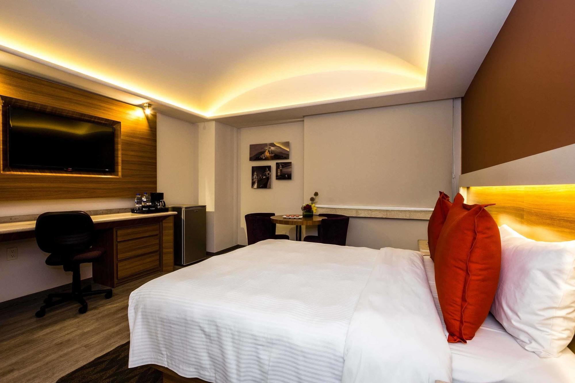 Jf Grand Puebla Hotell Exteriör bild